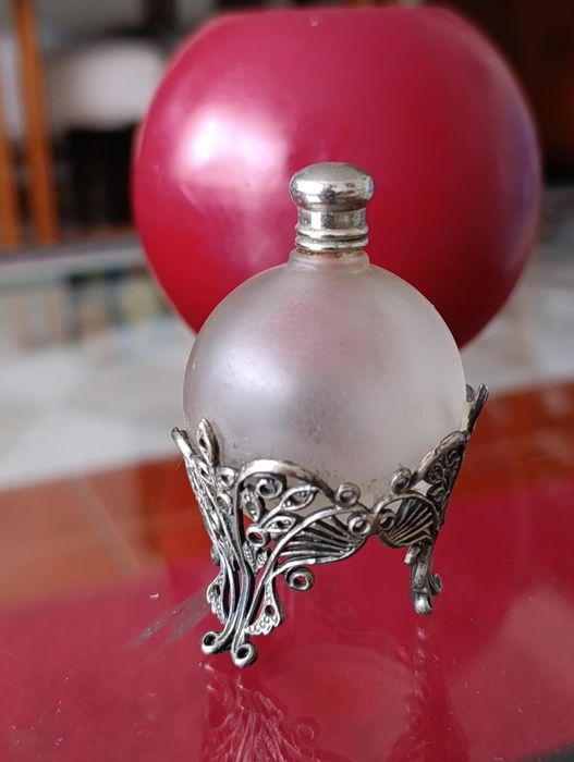 Frasco de perfume vintage