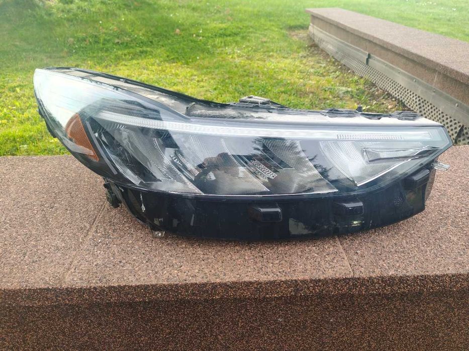 Ford Escape  LIFT 2024- reflektor lampa przód full led prawa usa