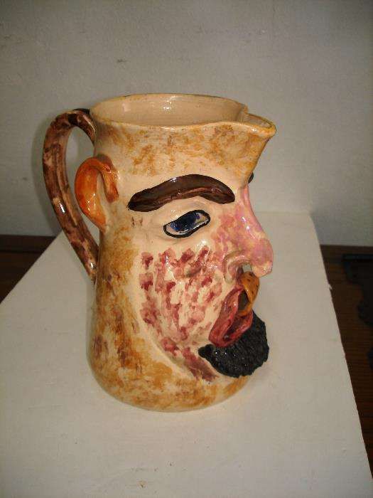 Caneca barro esmaltado assinada