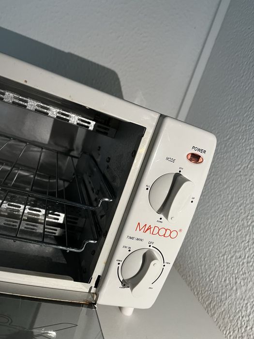 Esterilizador em bom estado com luz violeta