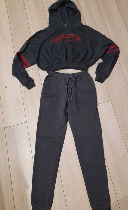 Костюм спортивный джогеры и худи велюровый Reebok  подростковый