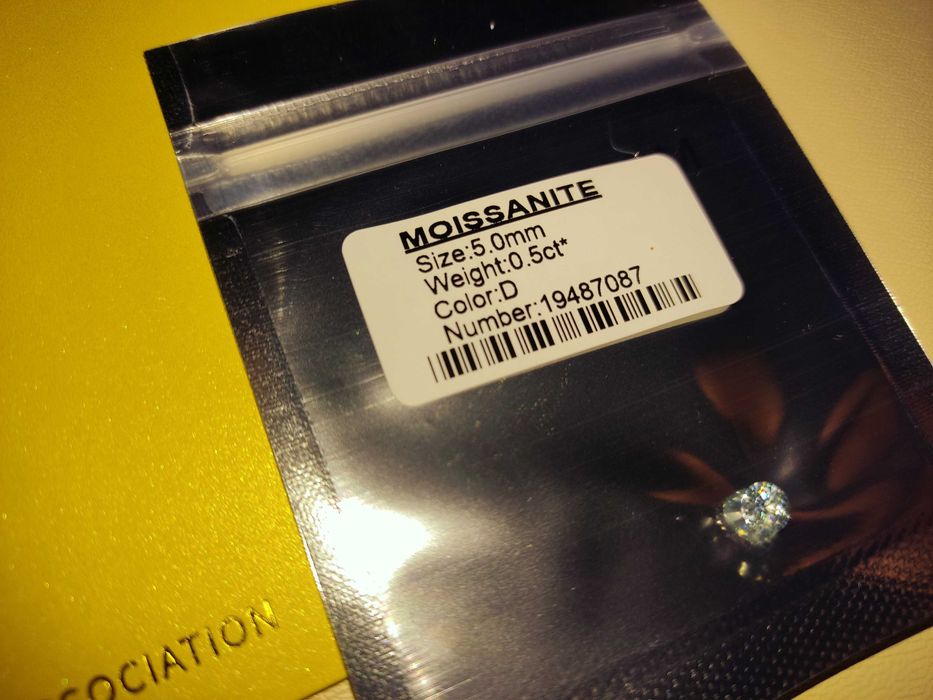 Щтучний діамант GRA Moissanite 5.00 mm 0.5crt