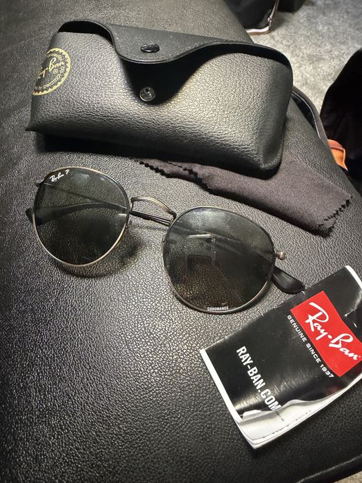 Ray-Ban Round Metal dourado