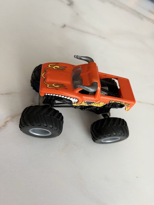 Дитячі іграшки (машинки)