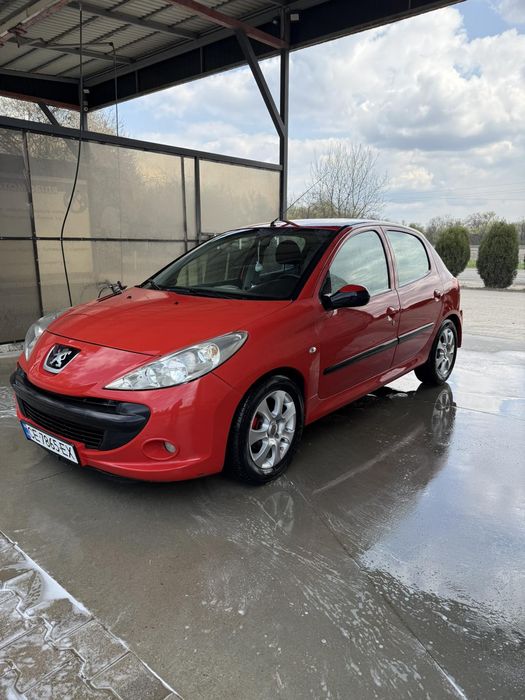 Продається Пежо 206