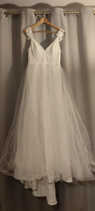 Suknia ślubna S