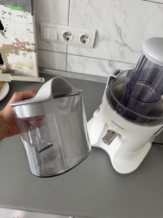 Соковыжималка Kenwood