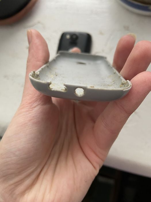 Продам телефон Assistant as 101