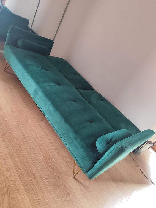 Sofá-cama elegante em verde – conforto e estilo no mesmo móvel