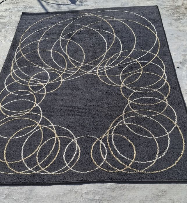 Tapete de sala preto