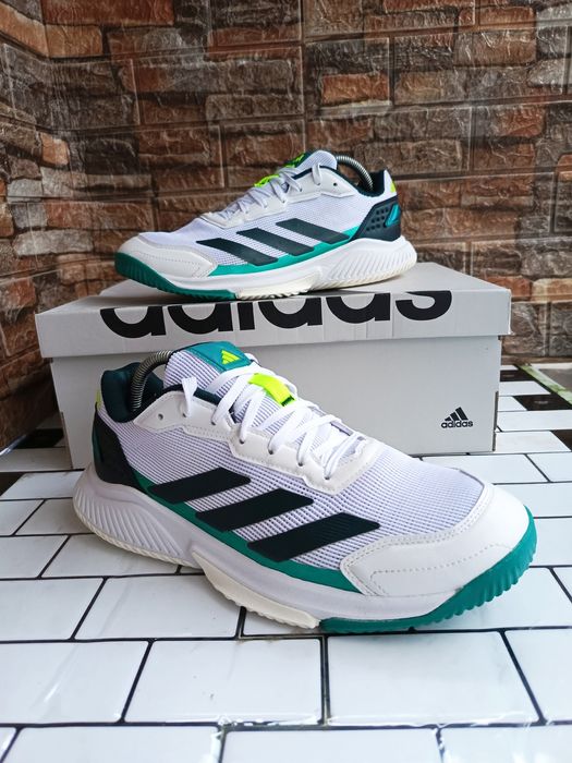 ひろ Кросівки adidas (43р.27.5 см): 2 200 грн. - Кроссовки для города