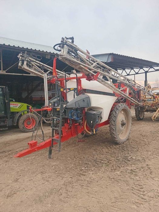 Продам обприскувач навісний KUHN LEXIS 3000