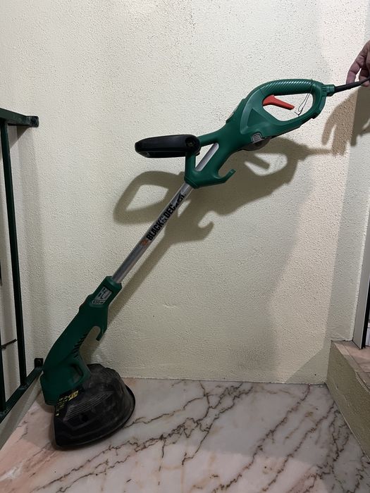 Aparador de relva black and decker