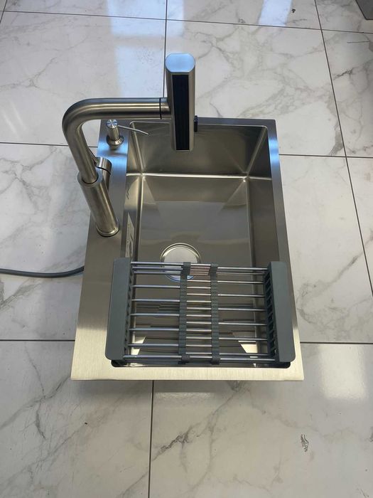 Кухонная мойка Luminex 6545 см и смеситель  с выдвижным изливом, Lidz