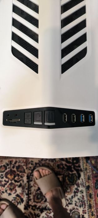 Белый корпус Aerocool P7-C1 со стеклом