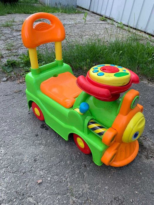 Самокат детский ,,Паровоз,, (chicco) 1.5+