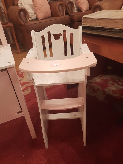 Cozinha e cadeira de bebé em óptimo estado, motivo de venda espaço