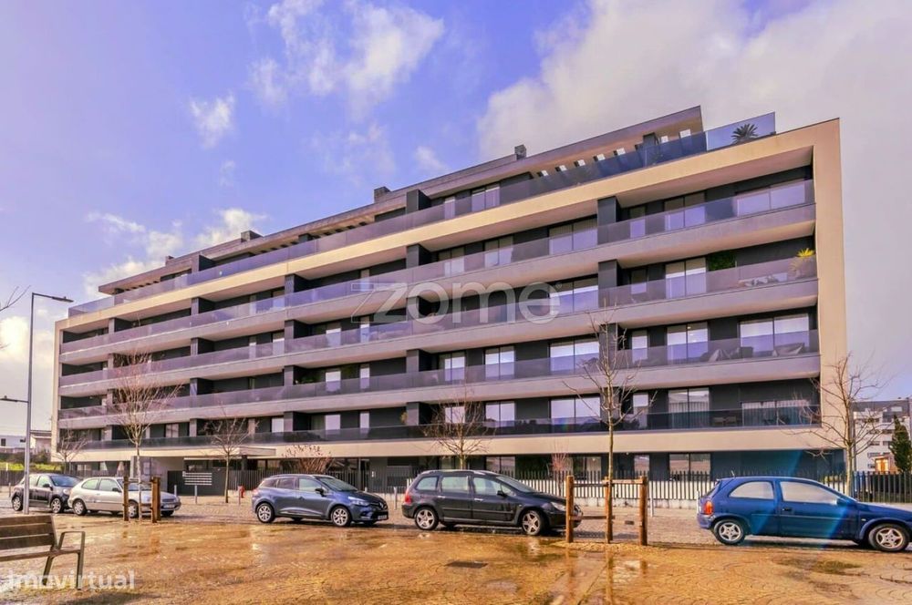 Apartamento T2 Trofa Condomínio fechado — Bougado (São Martinho E Santiago), Porto