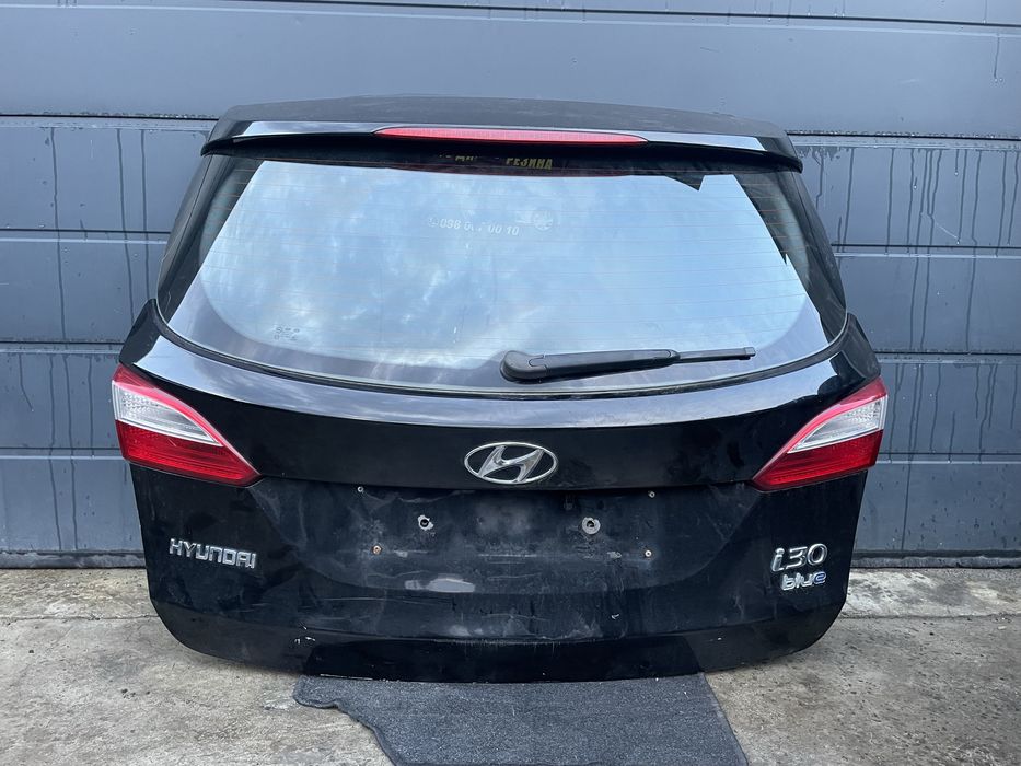 Ляда Кляпа Кришка Багажника  Хундай і30 Hyndai i30 Хюндай I30 2012-15р