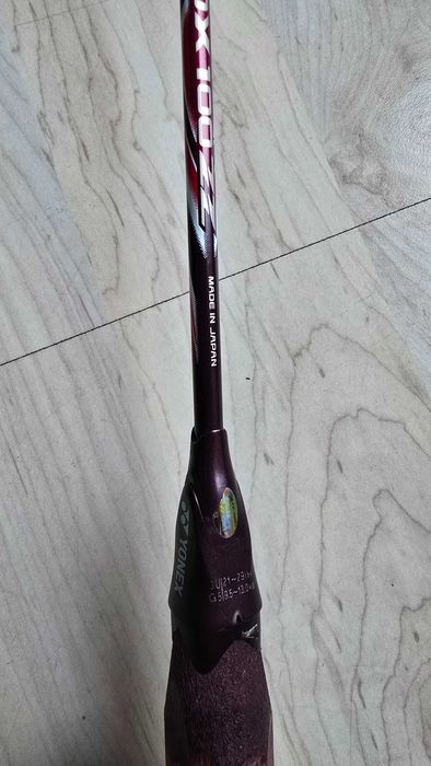 rakieta yonex astrox 100zz 3UG5