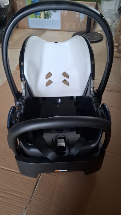 Babycoque Citi com base – bom estado