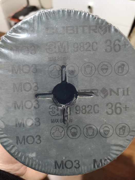 3M Cubitron II 982C 150mm 36+ NOWE Opakowanie 25 szt. OKAZJA!
Opis: