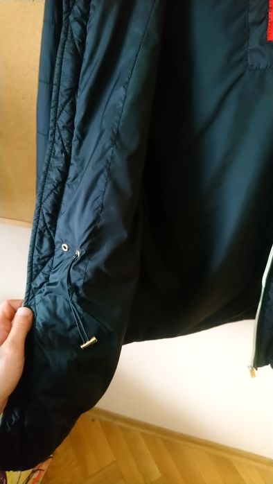 Czarna lekka damska kurtka pikowana rozmiar M