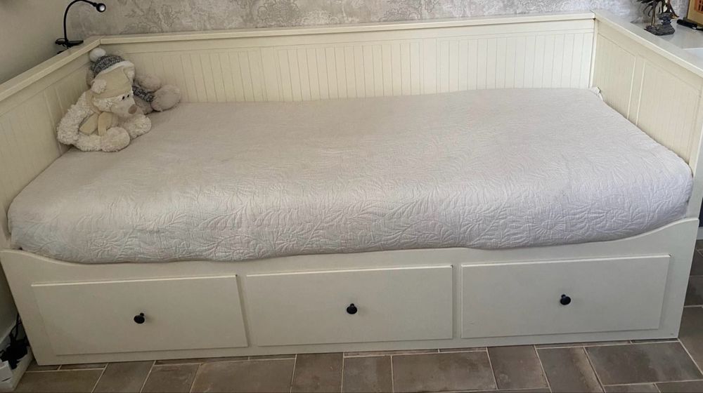 Cama com colchão