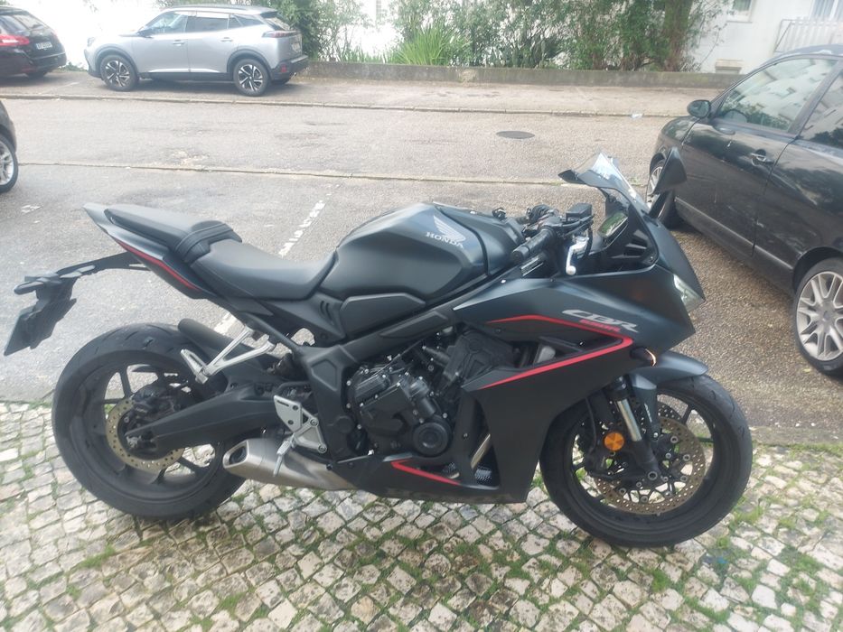 CBR 650 R - Fev 2025