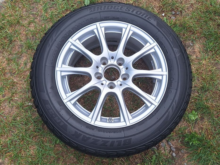 Зимовий Bridgestone 205 60 16 протектор 90%