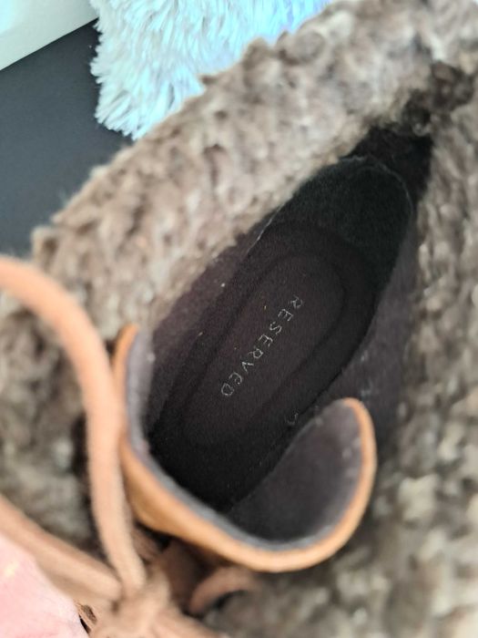 Botki na koturnie Reserved 38