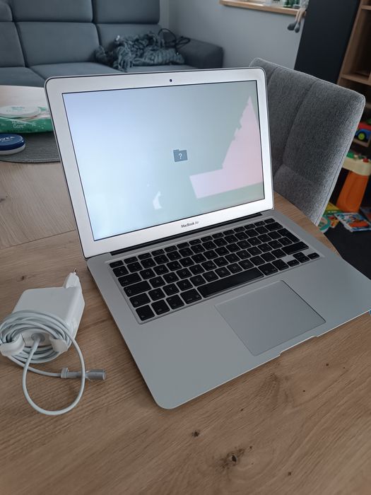 Laptop MacBook Air A1369 SSD na części.