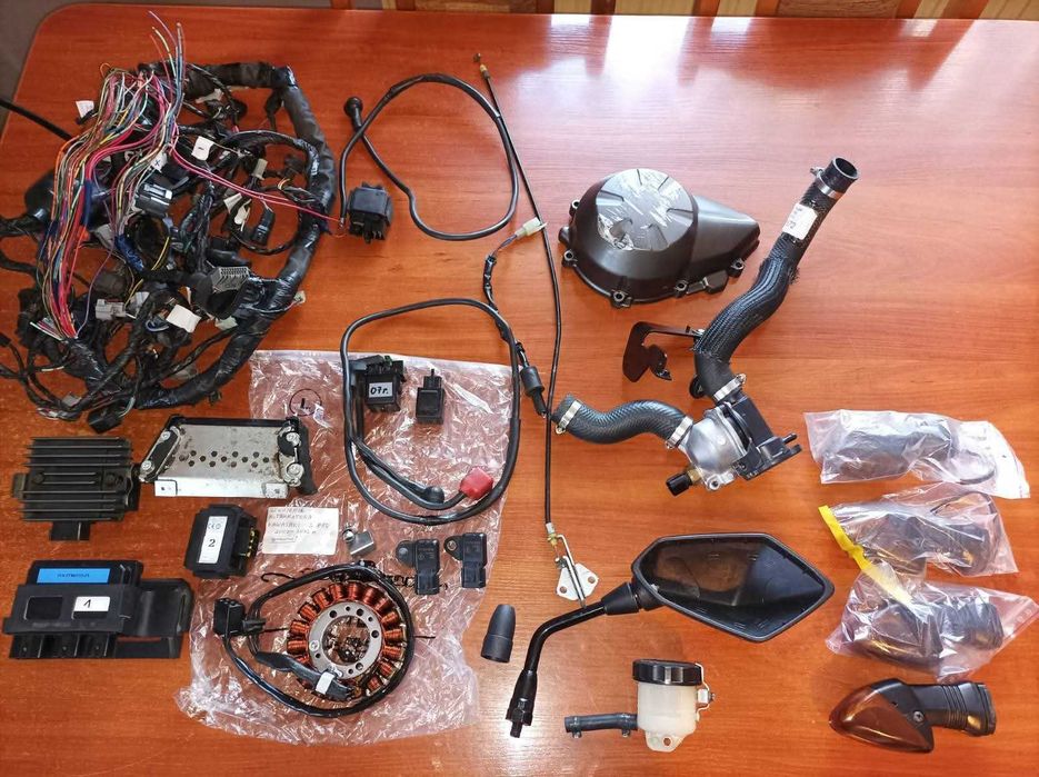 Regulator napięcia Kawasaki Z750, 2007 - 2012