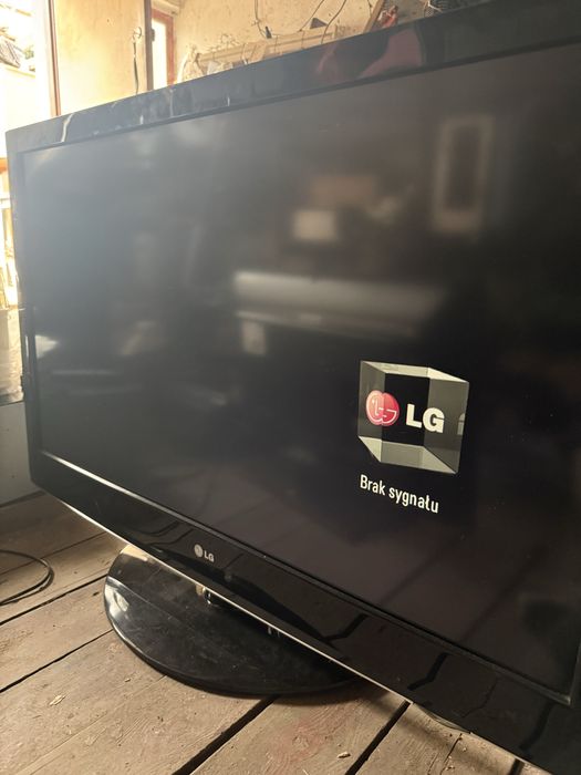 LG 42LD420 42” Full HD LCD