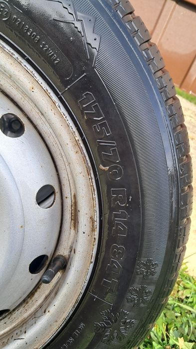 Продав диски з резиною 175/70 r14. Стояли на Berlingo.