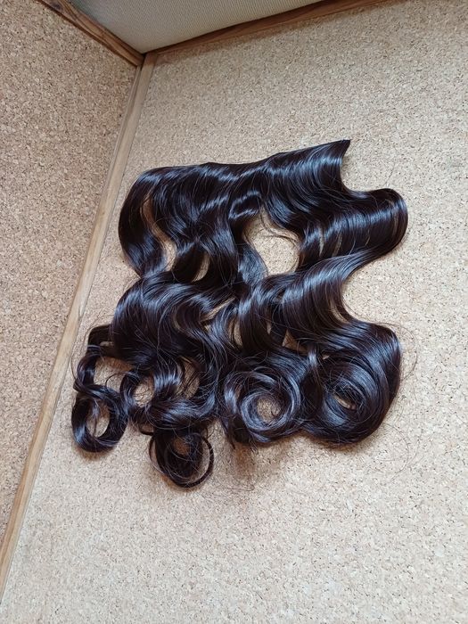 Extensão de cabelo comprido, com elástico. Novo.