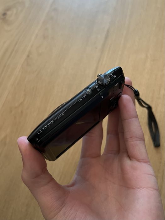 як НОВИЙ Nikon s3500 з комплектом!