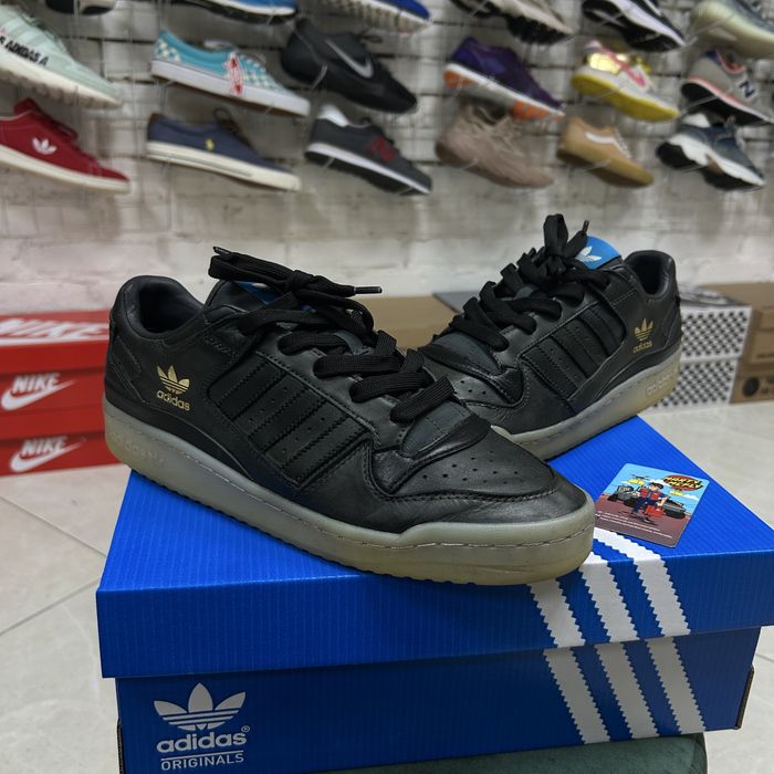 Чоловічі шкіряні кросівки Adidas Forum оригінал 43 р сірі бу класичні