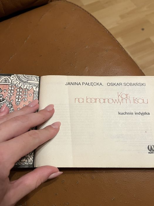 “Kari ma bananowym liściu. Kuchnia indyjska”