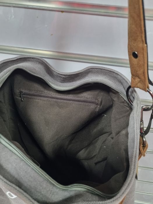 Torebka damska listonoszka