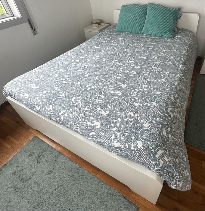 Cama de casal - como nova
