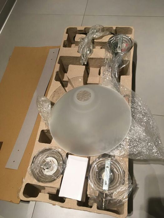 Lampa podsufitowa regulowana