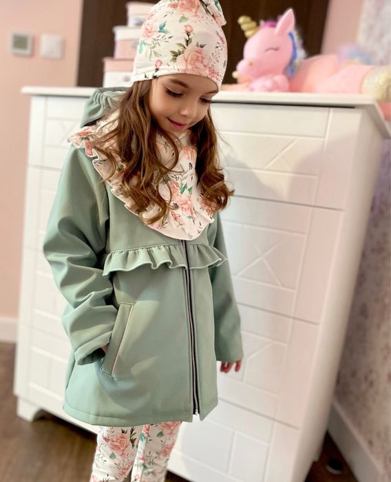 Zula Handmade kurtka softshell miętowa falbanka 110 cm