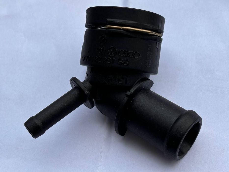 Муфта патрубка охолодження .