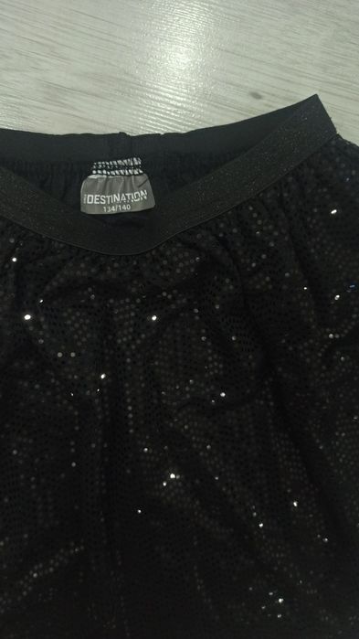 Czarna spódniczka r. 134