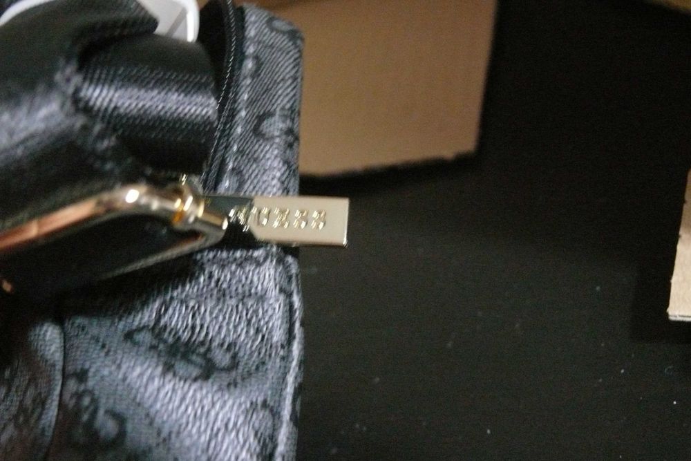 Bolsa para Tablet Guess 4G Uptown Universal  - 10"