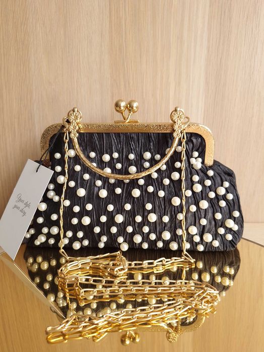 Torebka Czarna Złota Z Perełkami Z Uchwytem Do Ręki Na Ramię