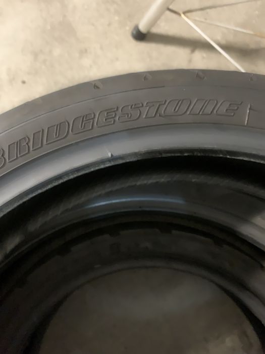 Pneus de moto usados