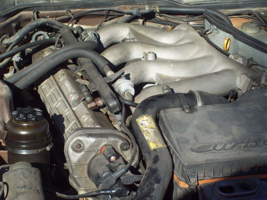 PORSCHE 944 Turbo