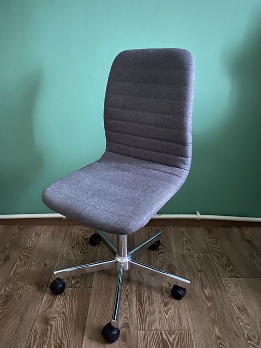 Крісло офісне jysk